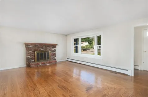 256 School Street Lincoln RI 02865