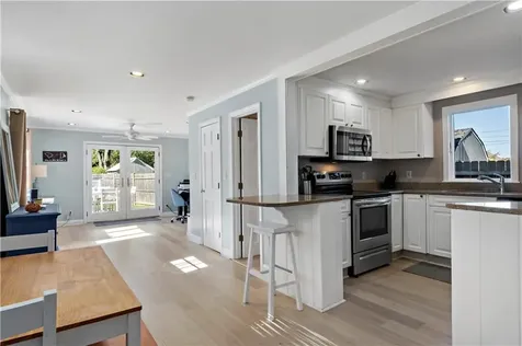 7 Wright Place Barrington RI 02806