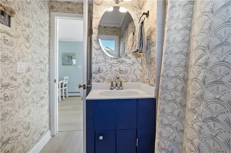 7 Wright Place Barrington RI 02806