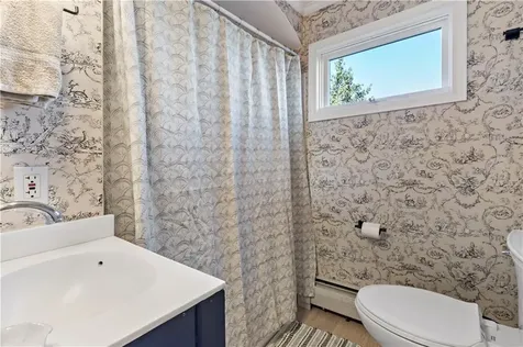 7 Wright Place Barrington RI 02806