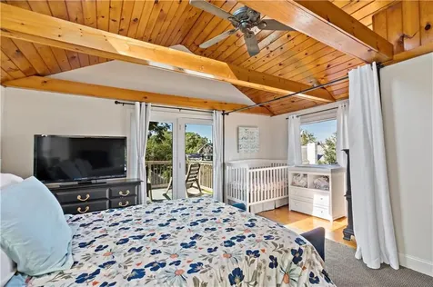 7 Wright Place Barrington RI 02806