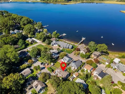 7 Wright Place Barrington RI 02806