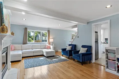 7 Wright Place Barrington RI 02806