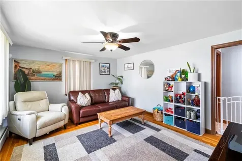 46 Auburn Avenue Johnston RI 02919