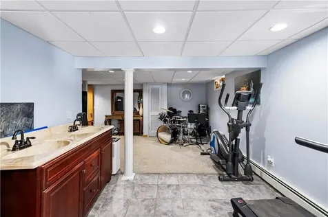 46 Auburn Avenue Johnston RI 02919