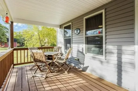 033 Alden Avenue Portsmouth RI 02871