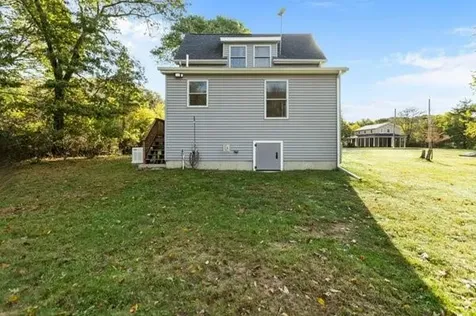 033 Alden Avenue Portsmouth RI 02871