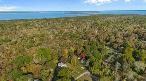 033 Alden Avenue Portsmouth RI 02871