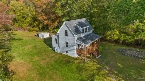 033 Alden Avenue Portsmouth RI 02871