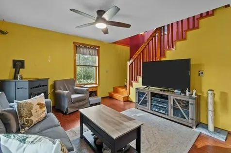 033 Alden Avenue Portsmouth RI 02871