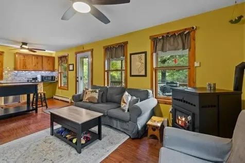 033 Alden Avenue Portsmouth RI 02871