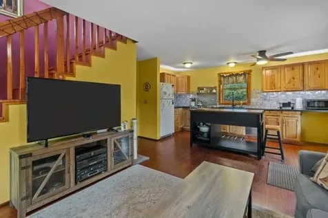 033 Alden Avenue Portsmouth RI 02871