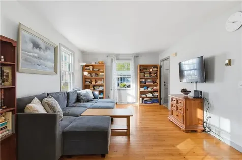 81 Sprague Avenue East Providence RI 02915