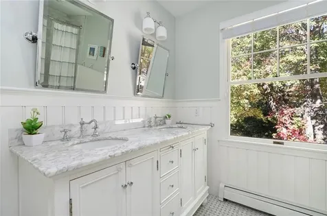 5 Boxwood Court Barrington RI 02806