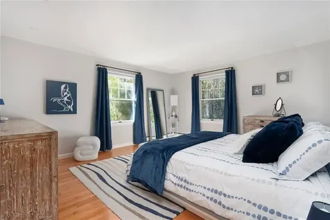 5 Boxwood Court Barrington RI 02806