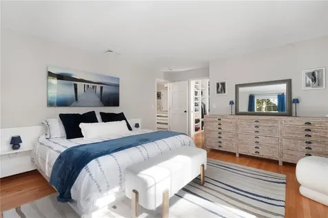 5 Boxwood Court Barrington RI 02806