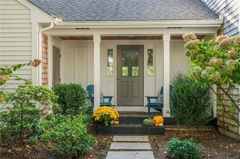 5 Boxwood Court Barrington RI 02806