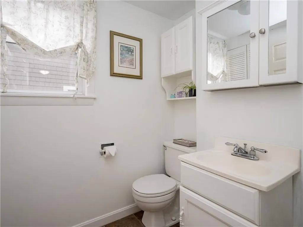 299 Narragansett Avenue Barrington RI 02806
