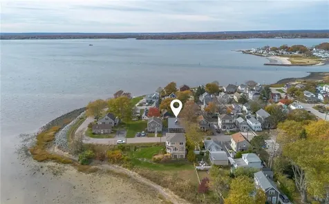 299 Narragansett Avenue Barrington RI 02806