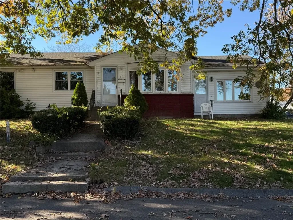 69 West View Avenue Cranston RI 02920