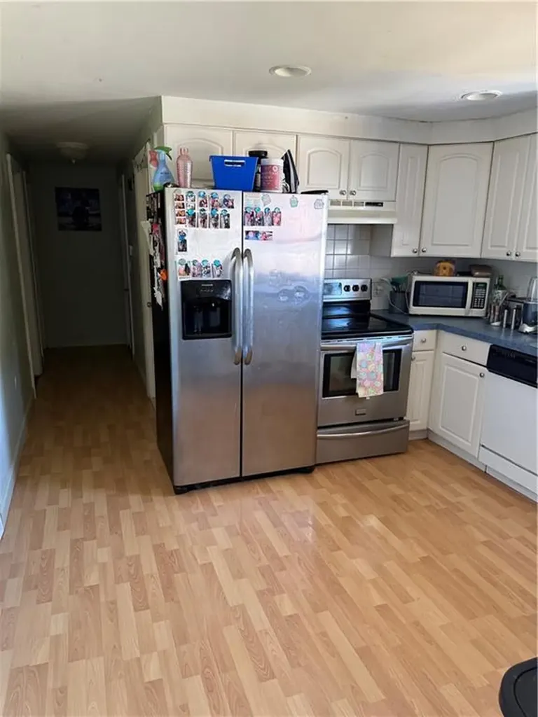 69 West View Avenue Cranston RI 02920