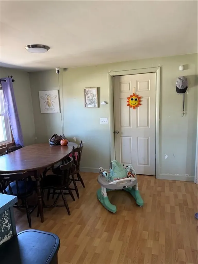 69 West View Avenue Cranston RI 02920