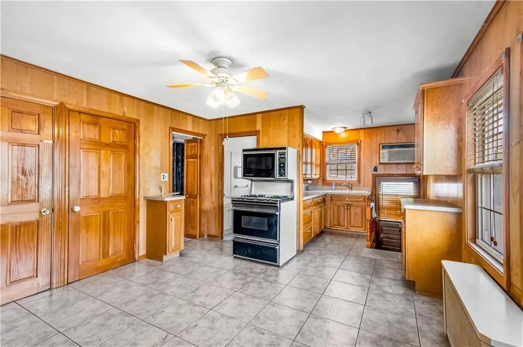 48 Cleveland Street North Providence RI 02904