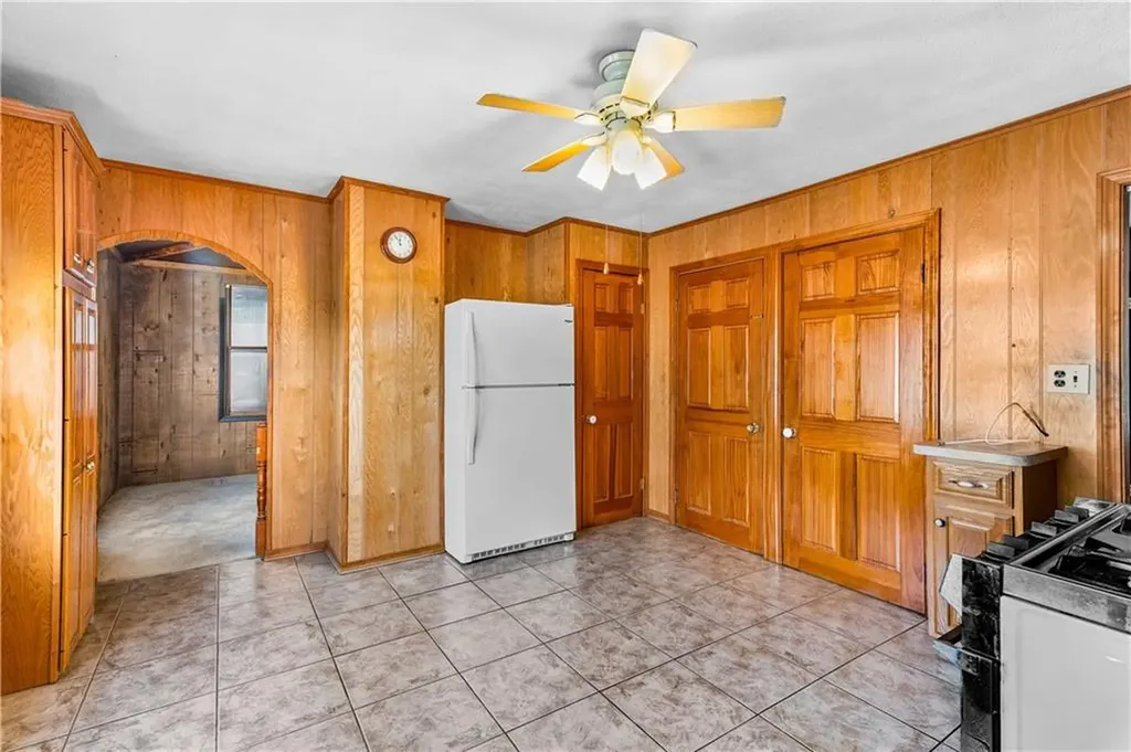 48 Cleveland Street North Providence RI 02904