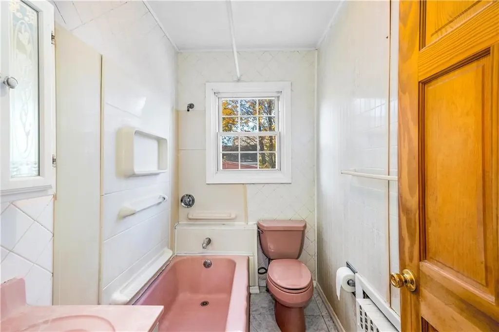 48 Cleveland Street North Providence RI 02904