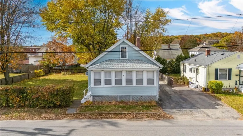 48 Cleveland Street North Providence RI 02904