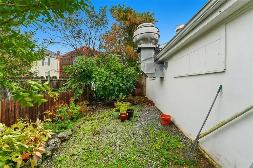 170 Franklin Street Bristol RI 02809