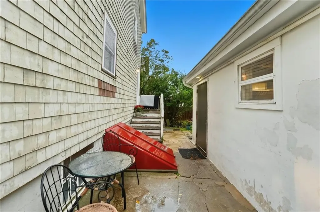 170 Franklin Street Bristol RI 02809