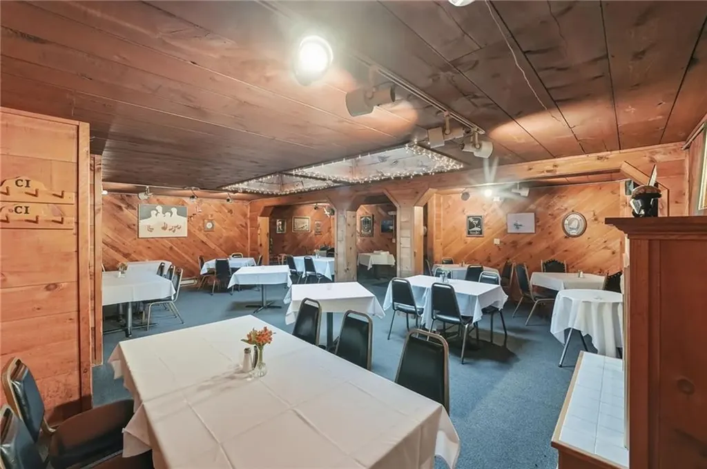 170 Franklin Street Bristol RI 02809