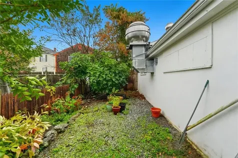 170 Franklin Street Bristol RI 02809