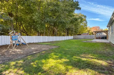 26 Hunts River Drive North Kingstown RI 02852