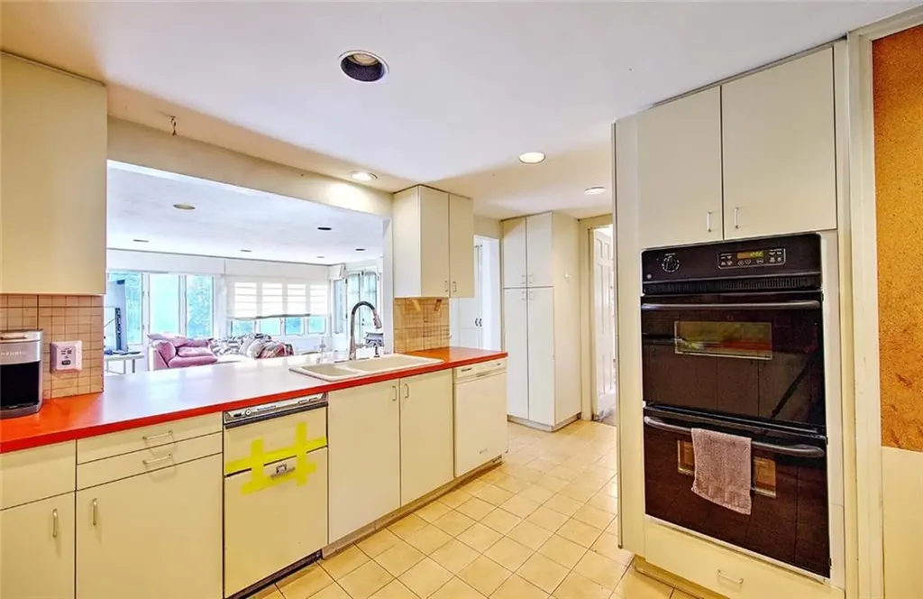 41 Wingate Road Providence RI 02906