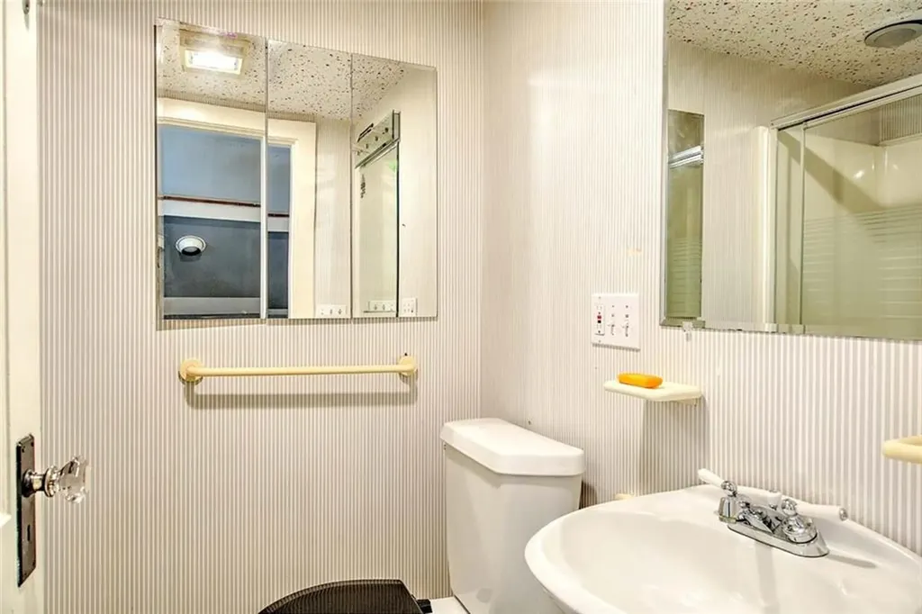 41 Wingate Road Providence RI 02906