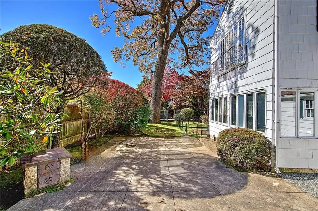 41 Wingate Road Providence RI 02906