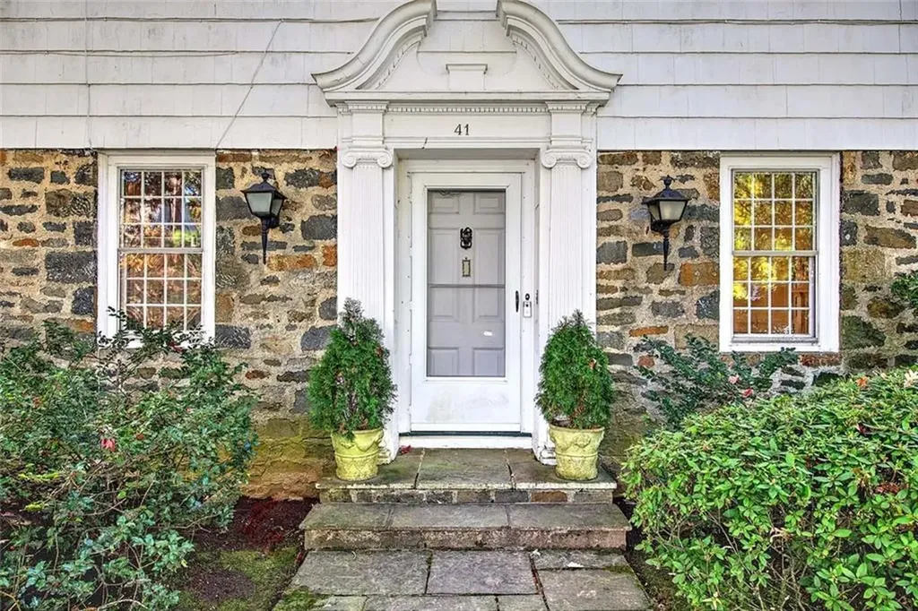 41 Wingate Road Providence RI 02906