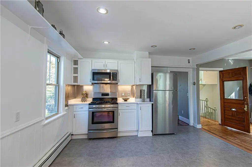 91 Jenkins Street Providence RI 02906
