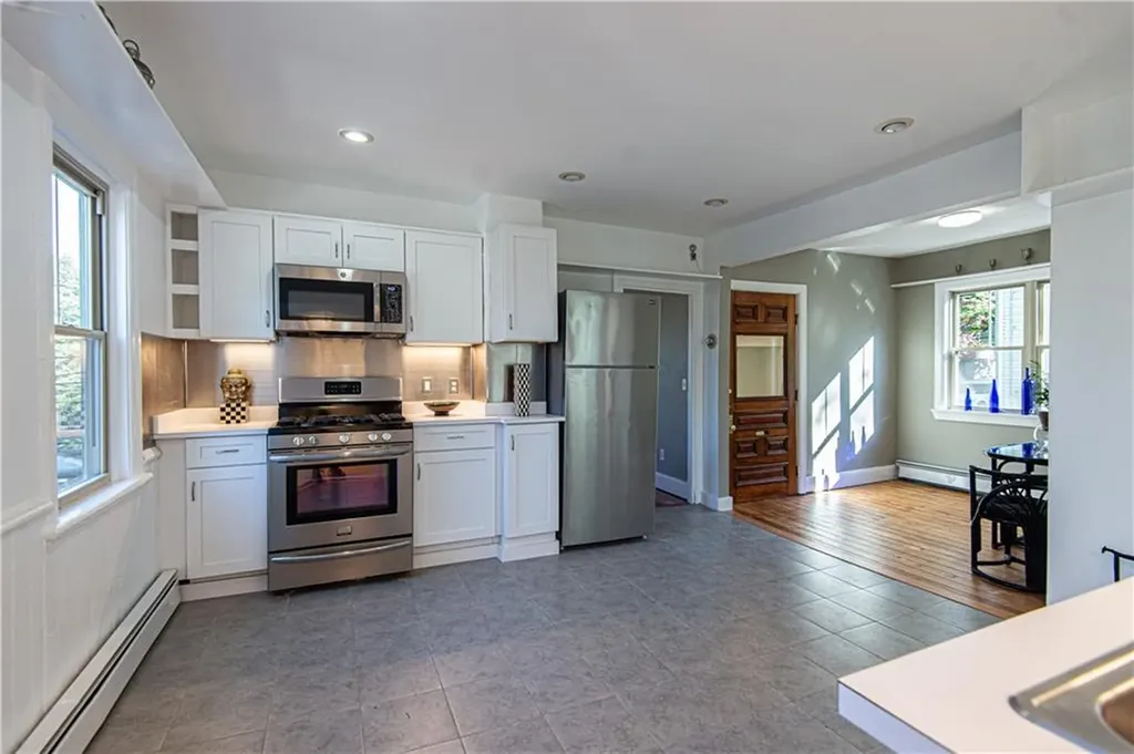 91 Jenkins Street Providence RI 02906