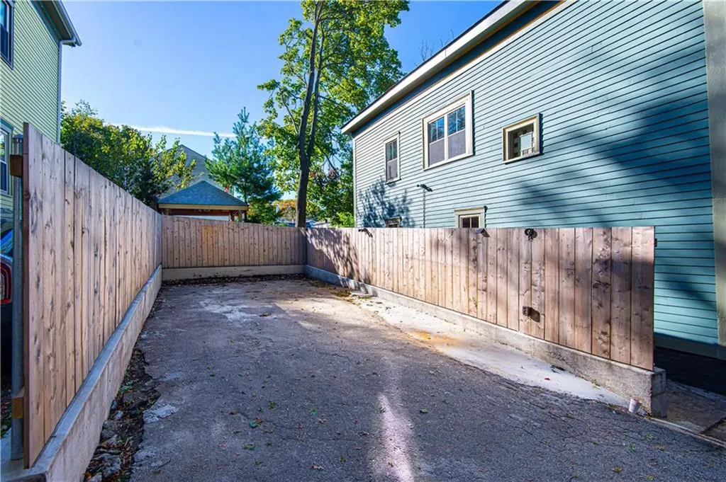 91 Jenkins Street Providence RI 02906