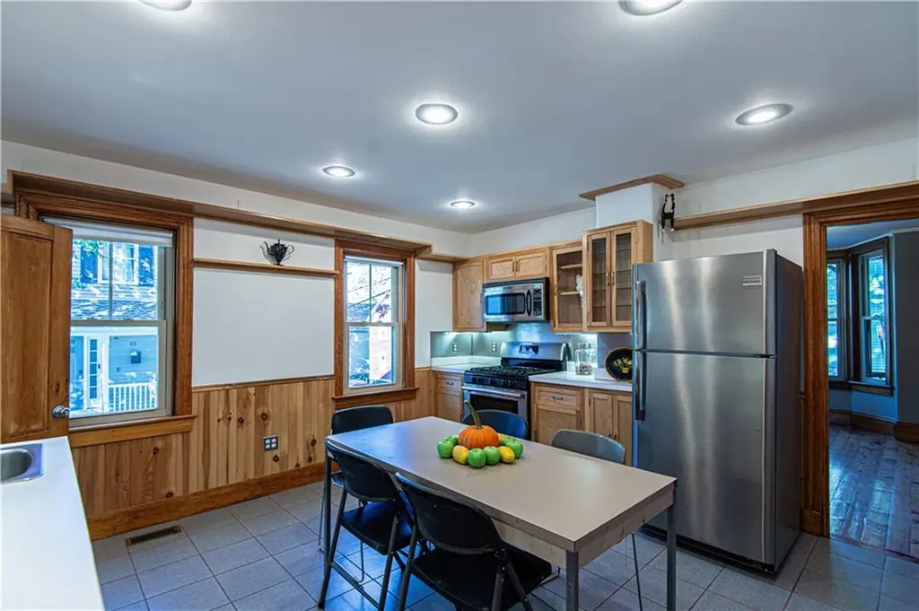 91 Jenkins Street Providence RI 02906