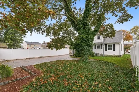 36 Dean Street Pawtucket RI 02861