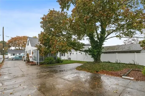 36 Dean Street Pawtucket RI 02861