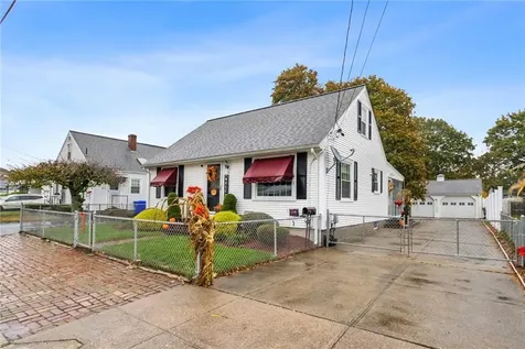 36 Dean Street Pawtucket RI 02861