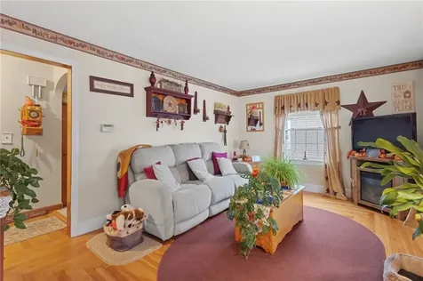 36 Dean Street Pawtucket RI 02861