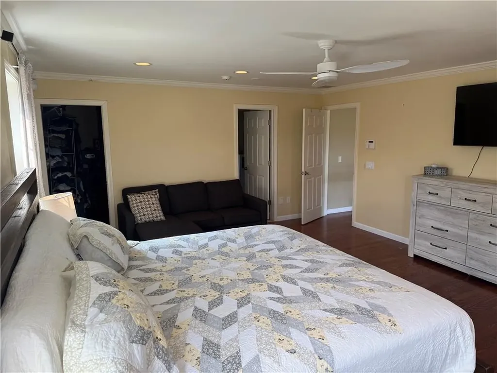 6 Utter Street North Providence RI 02904