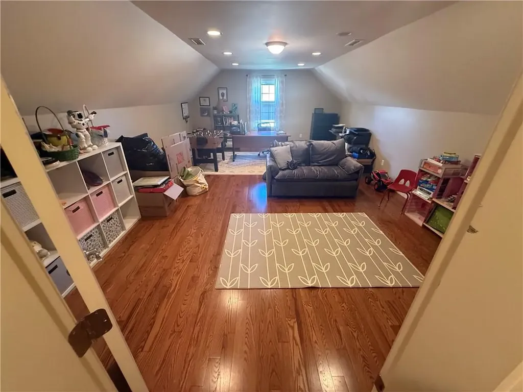 6 Utter Street North Providence RI 02904