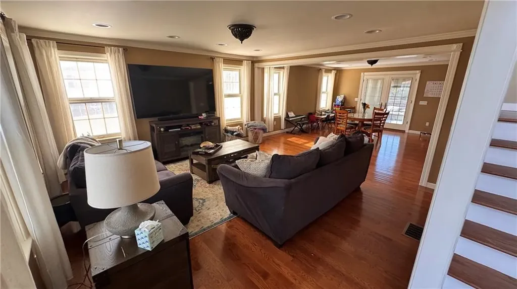 6 Utter Street North Providence RI 02904